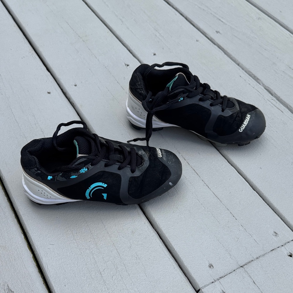 Boys guardian baseball cleats size 12